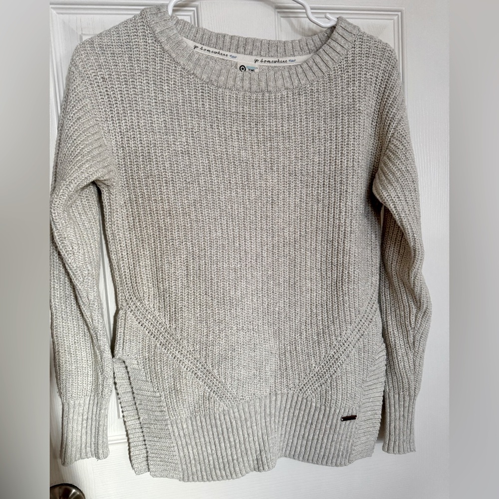 Tom’s Sweater M